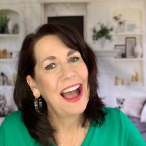 Meet your Posher, Cheri